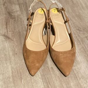 Jones New York suede size 7